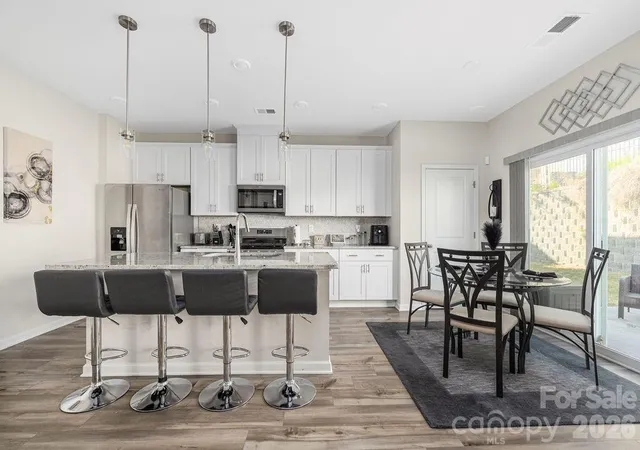 2nd image of 1135 Harland St, Charlotte, NC 28216 | MLS# 4367795