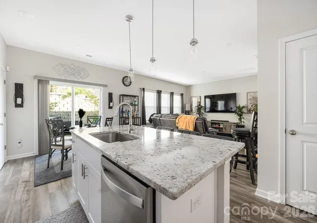 4th image of 1135 Harland St, Charlotte, NC 28216 | MLS# 4367795