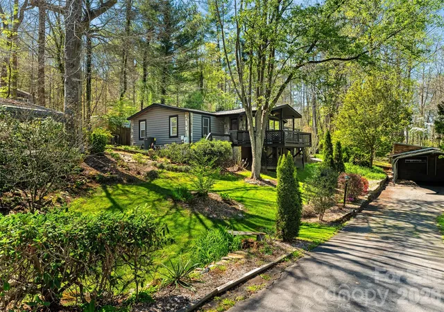 Homes for sale in Fairview, NC | 19 Timbers Edge Ln, Fairview, NC 28730 | MLS# 4367798