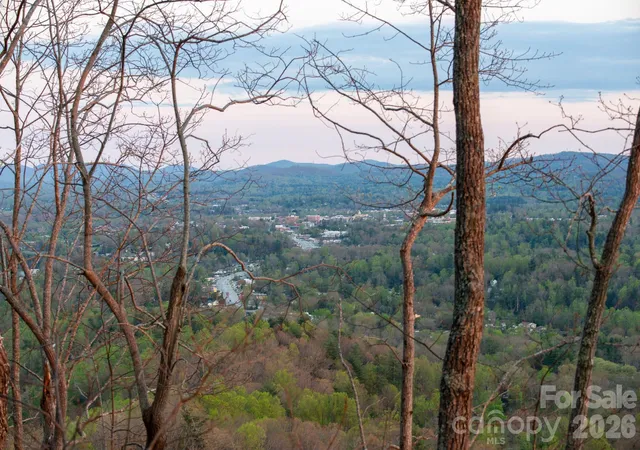 5th image of E11 Marble Hts Trl, Hendersonville, NC 28791 | MLS# 4367848