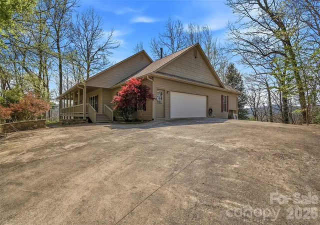 Photo 2 of Single family home for sale at 1244 Windover Dr, Brevard, NC 28712 | MLS# 4367852 | Listing updated on 2026-06-17
