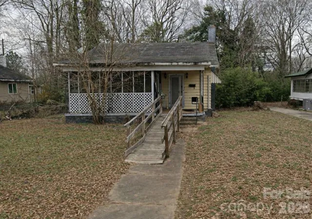 Photo 1 of Single family home for sale at 7 Bolt Dr, Shelby, NC 28150 | MLS# 4367889 | Listing updated on 2026-05-13