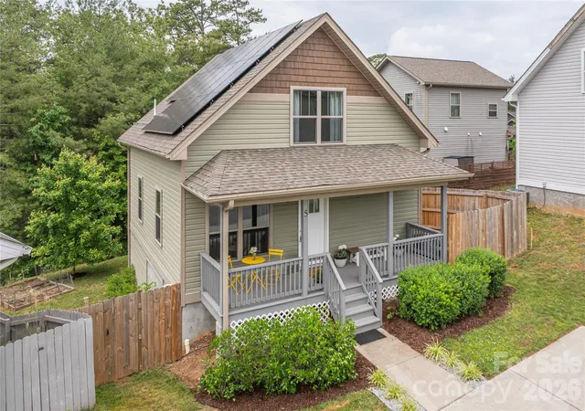 Photo 1 of Single family home for sale at 5 Declan Dr, Weaverville, NC 28787 | MLS# 4367979 | Listing updated on 2026-10-09