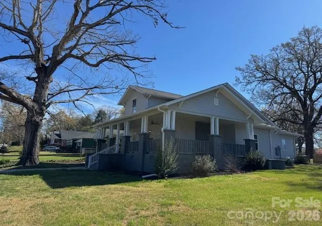 17th image of 806 4th Street Dr Nw, Hickory, NC 28601 | MLS# 4367995