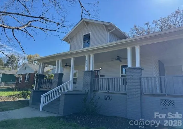 3rd image of 806 4Th Street Dr Nw, Hickory, NC 28601 | MLS# 4367995