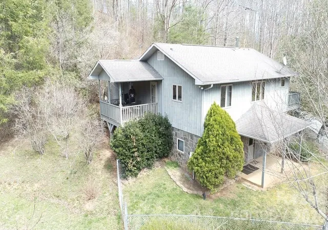 2nd image of 133 Ambria Dr, Waynesville, NC 28785 | MLS# 4368042
