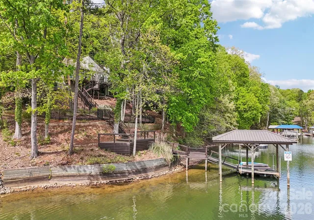 Photo 1 of Single family home for sale at 16118 Tana Tea Cir, Fort Mill, SC 29708 | MLS# 4368051 | Listing updated on 2026-09-17