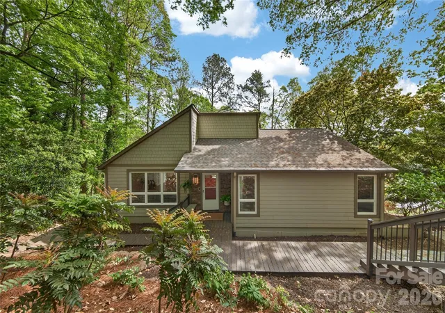 Photo 2 of Single family home for sale at 16118 Tana Tea Cir, Fort Mill, SC 29708 | MLS# 4368051 | Listing updated on 2026-09-17