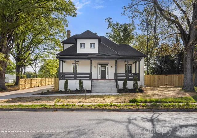 3rd image of 918 N New Hope Rd, Gastonia, NC 28054 | MLS# 4368085