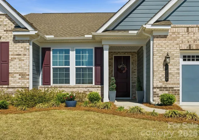 Photo 3 of Single family home for sale at 7117 Jolly Brk Dr, Charlotte, NC 28215 | MLS# 4368124 | Listing updated on 2026-10-01
