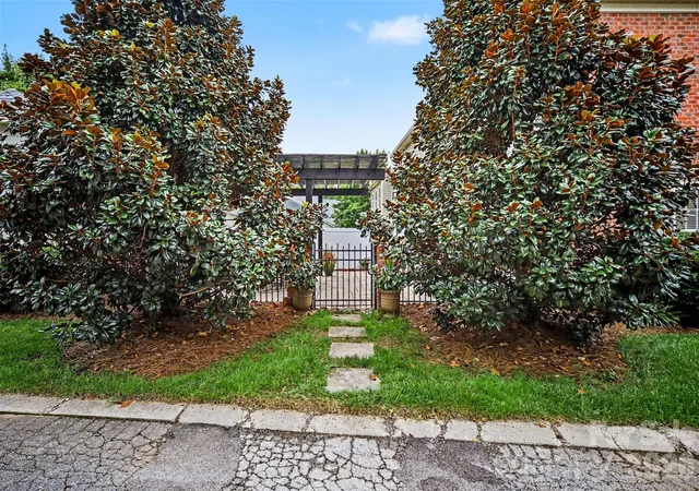 24th image of 438 Magnolia St, Davidson, NC 28036 | MLS# 4368147