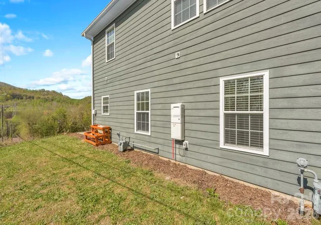 Photo 3 of Townhouse for sale at 24 Merideth Dr #A, Marion, NC 28752 | MLS# 4368185 | Listing updated on 2026-08-17