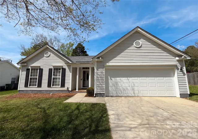 Photo 1 of Single family home for sale at 12525 Panthersville Dr, Charlotte, NC 28269 | MLS# 4368195 | Listing updated on 2026-10-08
