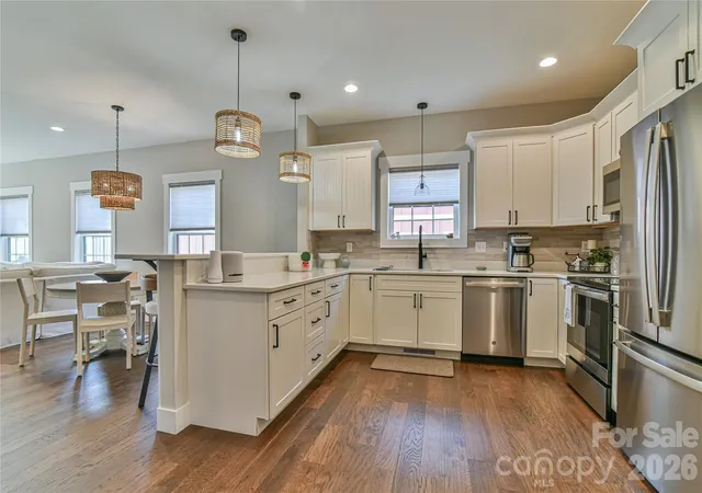 5th image of 310 Portmanvilla Rd, Black Mountain, NC 28711 | MLS# 4368197