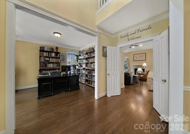 Homes for sale in Lake Wylie, SC | 1512 Calvin Hal Rd, Lake Wylie, SC 29710 | MLS# 4368347