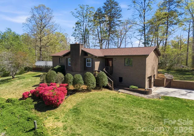 Photo 1 of Single family home for sale at 573 & 577 Randolph Rd, Marion, NC 28752 | MLS# 4368362 | Listing updated on 2026-07-24