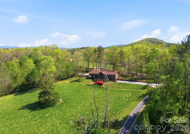 Photo 3 of Single family home for sale at 573 & 577 Randolph Rd, Marion, NC 28752 | MLS# 4368362 | Listing updated on 2026-07-24