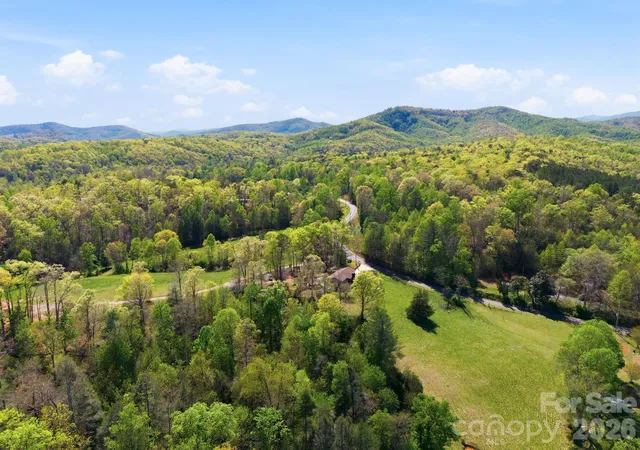 Photo 5 of Single family home for sale at 573 & 577 Randolph Rd, Marion, NC 28752 | MLS# 4368362 | Listing updated on 2026-07-24