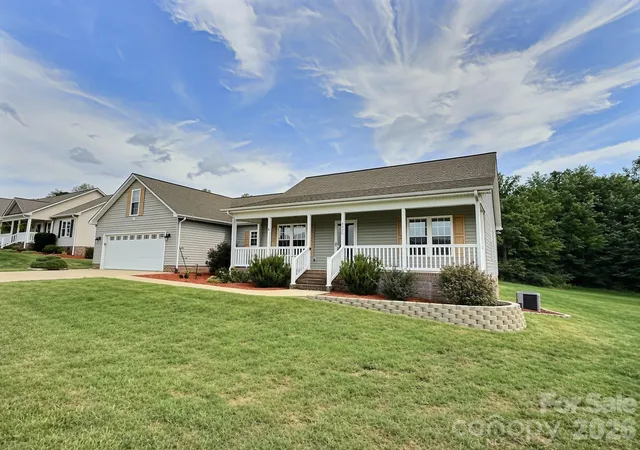 Photo 3 of Single family home for sale at 4425 Frank Dellinger Ln #8, Maiden, NC 28650 | MLS# 4368367 | Listing updated on 2026-08-25