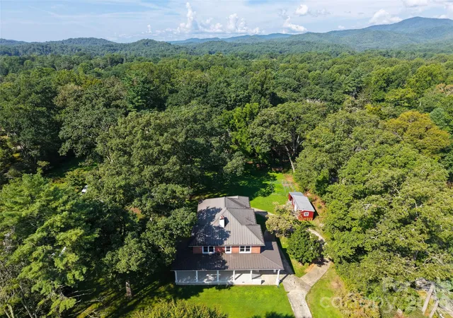 Photo 2 of Single family home for sale at 600 E Main St, Brevard, NC 28712 | MLS# 4368394 | Listing updated on 2026-08-28
