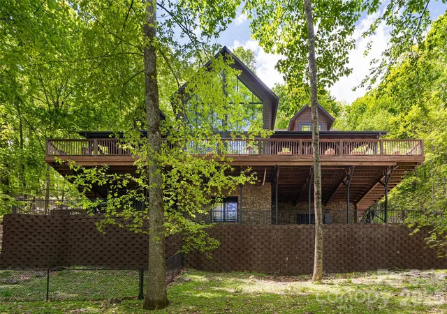 Photo 3 of Mansion for sale at 14 Walnut Dr, Mills River, NC 28759 | MLS# 4368399 | Listing updated on 2026-09-29