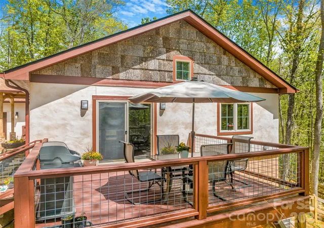 Photo 2 of Single family home for sale at 446 Amanda Dr, Mars Hill, NC 28754 | MLS# 4368422 | Listing updated on 2026-09-02