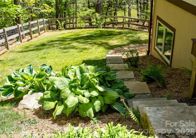 Photo 3 of Single family home for sale at 446 Amanda Dr, Mars Hill, NC 28754 | MLS# 4368422 | Listing updated on 2026-09-02