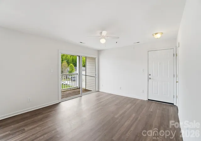 3rd image of 3937 Mohawk Ct, Charlotte, NC 28215 | MLS# 4368428