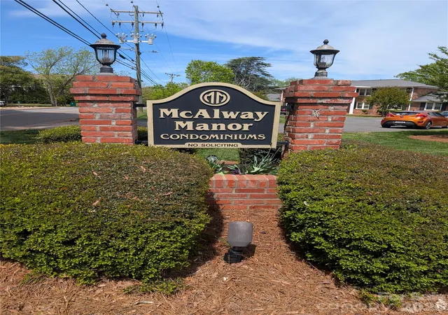 3rd image of 910 Mcalway Rd #C, Charlotte, NC 28211 | MLS# 4368444