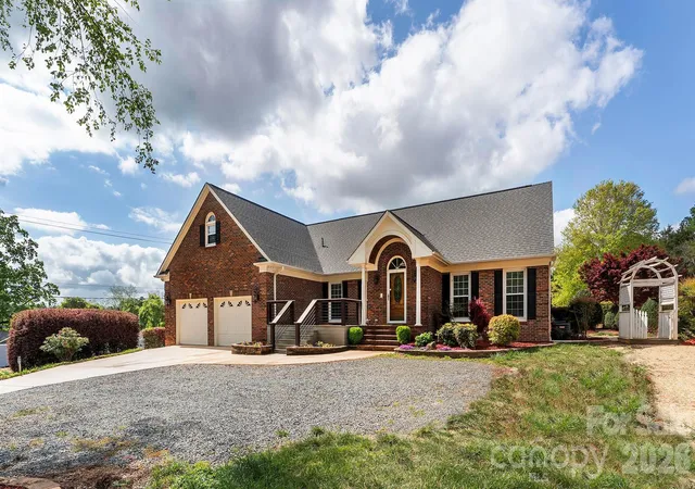Homes for sale in Charlotte, NC | 8219 Starnes Randall Rd, Charlotte, NC 28215 | MLS# 4368480