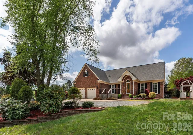 Homes for sale in Charlotte, NC | 8219 Starnes Randall Rd, Charlotte, NC 28215 | MLS# 4368480