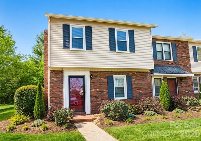 2nd image of 2705 N Center St #36, Hickory, NC 28601 | MLS# 4368634