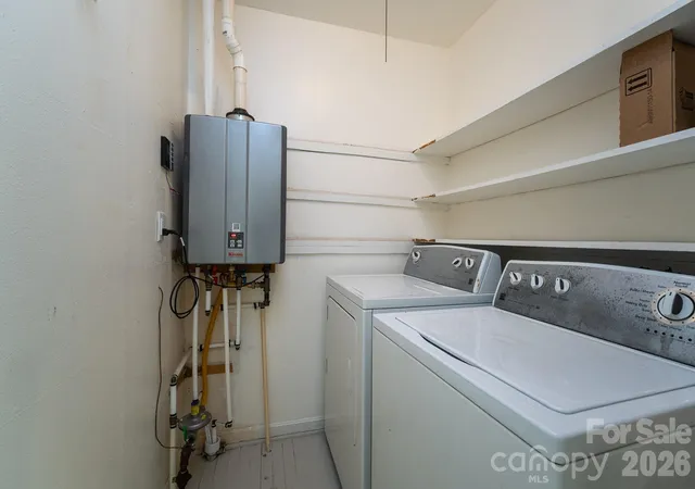 Listing Photo 2 - Condo for sale in building located at 41 Trowbridge Ln, Brevard, NC 28712 - Unit #