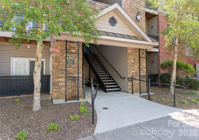 Homes for sale in Asheville, NC | 132 Appeldoorn Cir, Asheville, NC 28803