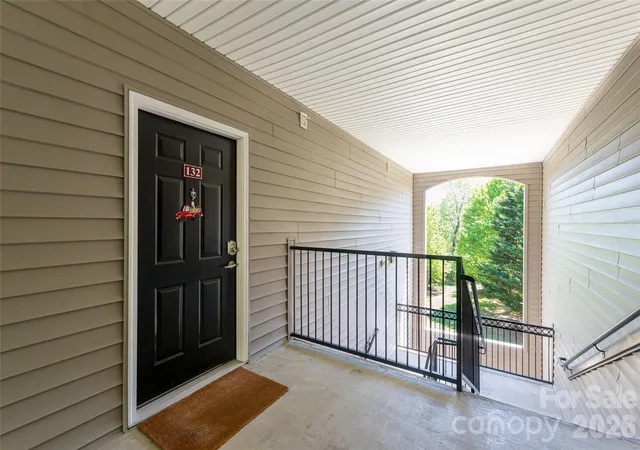 Homes for sale in Asheville, NC | 132 Appeldoorn Cir, Asheville, NC 28803