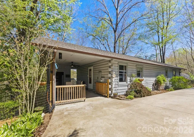 Homes for sale in Waynesville, NC | 187 Cedarwood Dr, Waynesville, NC 28785 | MLS# 4368714