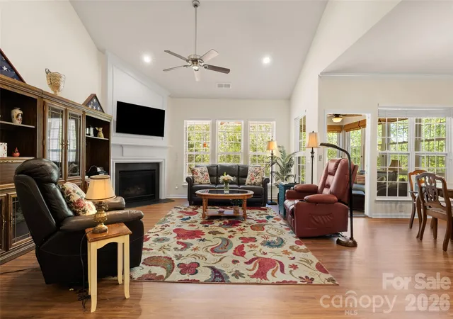 Photo 3 of Single family home for sale at 2190 Hartwell Ln, Fort Mill, SC 29707 | MLS# 4368725 | Listing updated on 2026-08-28
