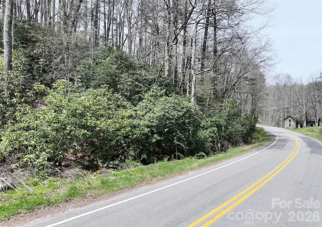 Photo 1 of Land for sale at 00 White Oak Rd, Waynesville, NC 28785 | MLS# 4368749 | Listing updated on 2026-09-13