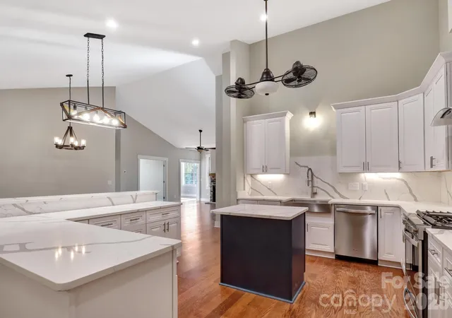 3rd image of 20 Brookstone Pl, Candler, NC 28715 | MLS# 4368758