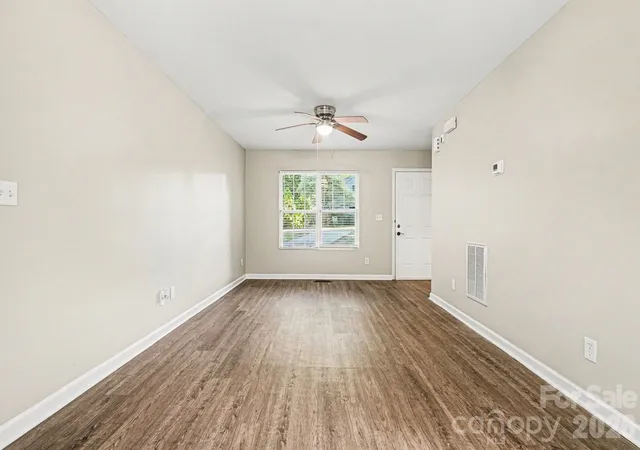 4th image of 3409 Durham Ln, Charlotte, NC 28269 | MLS# 4368817