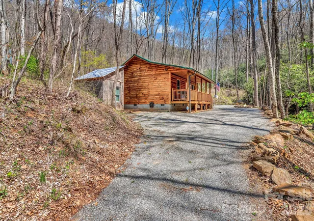 4th image of 1100 Panther Branch Rd, Canton, NC 28716 | MLS# 4368884