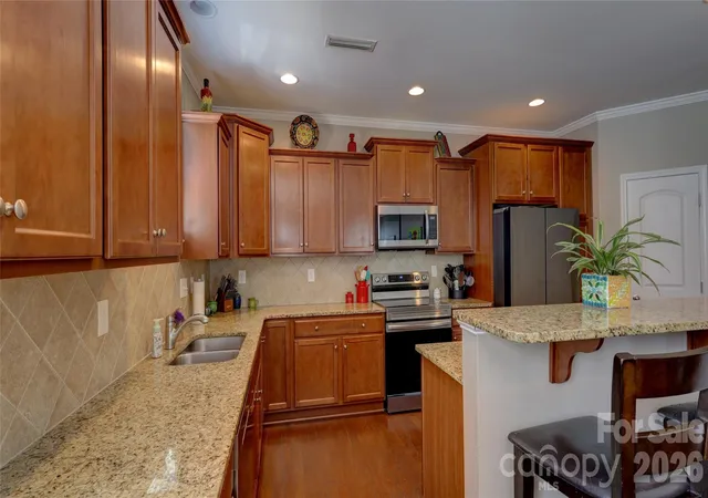 Photo 3 of Single family home for sale at 115 Runningdeer Dr, Mooresville, NC 28117 | MLS# 4368894 | Listing updated on 2026-09-19