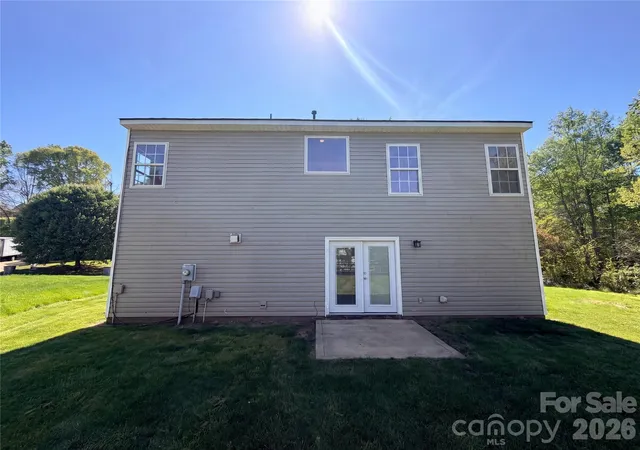 5th image of 6032 Briggs Dr, Charlotte, NC 28269 | MLS# 4368915