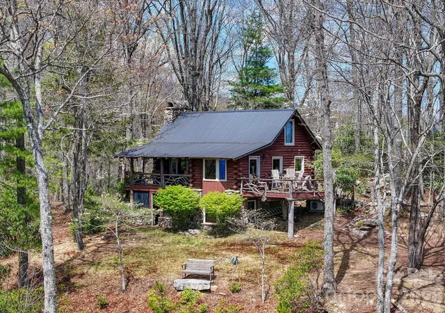 Photo 1 of Single family home for sale at 305 Stamey Crk Rd, Brevard, NC 28712 | MLS# 4368936 | Listing updated on 2026-08-05