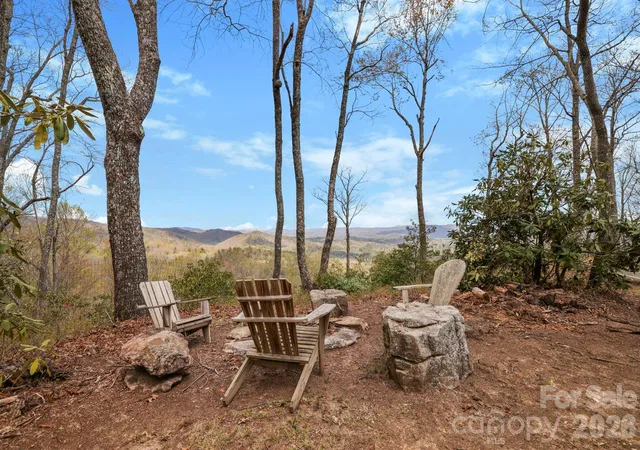 Photo 3 of Single family home for sale at 305 Stamey Crk Rd, Brevard, NC 28712 | MLS# 4368936 | Listing updated on 2026-08-05