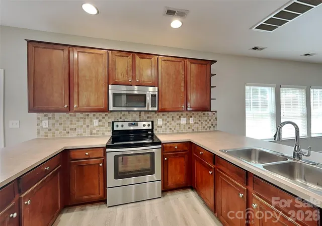 Homes for sale in Matthews, NC | 4208 Lawrence Daniel Dr, Matthews, NC 28104 | MLS# 4368967