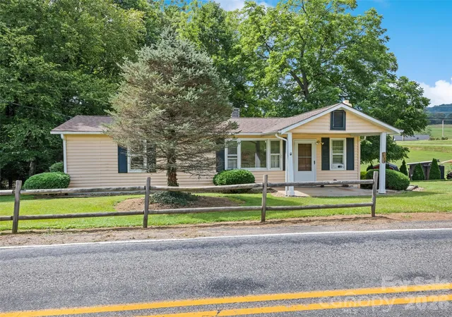 Homes for sale in Waynesville, NC | 1714 Iron Duff Rd, Waynesville, NC 28785 | MLS# 4368978