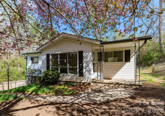 1st image of 135 Sardis Dr, Asheville, NC 28806 | MLS# 4368987