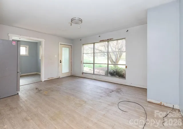 5th image of 135 Sardis Dr, Asheville, NC 28806 | MLS# 4368987
