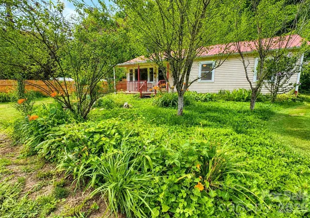 Single family home for sale at 522 Old US 70 Hwy W, Old Fort, NC 28762 | MLS# 4369117